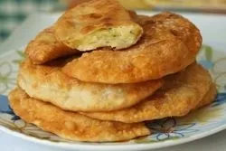 Чебуреки з картоплею