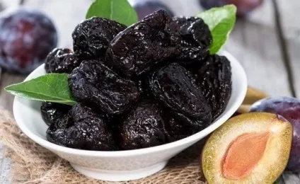 Чорнослив користь і шкода для організму, лікувальні властивості (організму) Чорнослив користь і шкода для організму, лікувальні властивості
