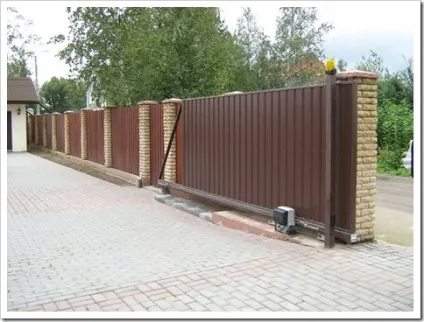 Що таке відкатні ворота оснащуємо двір за останнім словом техніки (Установка воріт) Що таке відкатні ворота оснащуємо двір за останнім словом техніки