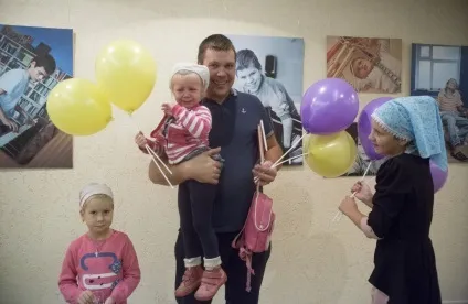 Діти під покровом