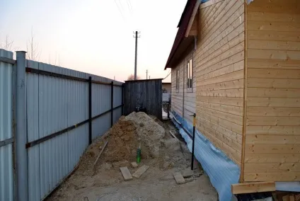 Будинок близько до паркану як вирішити сусідські протиріччя (близько) Будинок близько до паркану як вирішити сусідські протиріччя