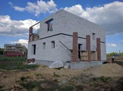 Будинок з газобетону, звіт про сімейний капбудівництві, сибірське домоволодіння (було прийнято рішення) Будинок з газобетону, звіт про сімейний капбудівництві, сибірське домоволодіння