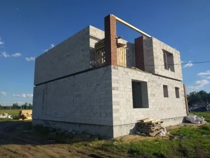 Будинок з газобетону, звіт про сімейний капбудівництві, сибірське домоволодіння (було прийнято рішення) Будинок з газобетону, звіт про сімейний капбудівництві, сибірське домоволодіння