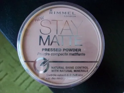 Подвійний удар для матування тональний крем stay matte foundation і спресовані матова пудра stay (тональний крем) Подвійний удар для матування тональний крем stay matte foundation і спресовані матова пудра stay
