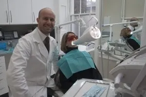 Експрес відбілювання зубів швидкий результат (експрес відбілювання швидко відбілити за одне відвідування) Експрес відбілювання зубів швидкий результат