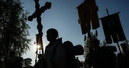 З хижого стану до святості »- або назад два хресних ходу в киеве (стану) З хижого стану до святості »- або назад два хресних ходу в киеве