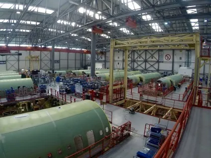 Як роблять літаки репортаж з заводу airbus (airbus) Як роблять літаки репортаж з заводу airbus