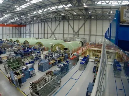 Як роблять літаки репортаж з заводу airbus (airbus) Як роблять літаки репортаж з заводу airbus