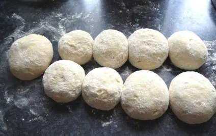 Як спекти пиріжки