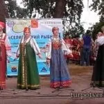 Як краще подорожувати разом з друзями або одному