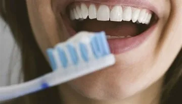 Як лікувати флюс будинку - швидко і не зашкодивши яснах, зубах і здоров'ю в цілому (як лікувати флюс будинку) Як лікувати флюс будинку - швидко і не зашкодивши яснах, зубах і здоров'ю в цілому