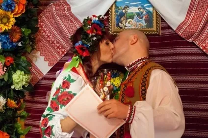 Як організувати шикарне весілля в українському стилі (українському) Як організувати шикарне весілля в українському стилі