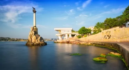 Який берег криму краще