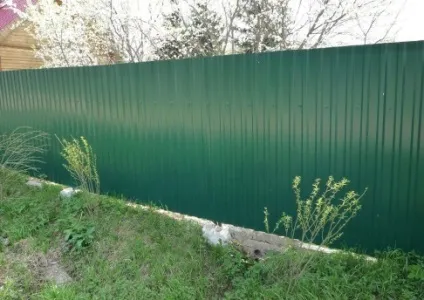 Який паркан краще поставити на ділянці як вибрати паркан (огорожу) Який паркан краще поставити на ділянці як вибрати паркан