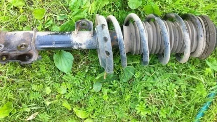 Як поміняти передню підвіску