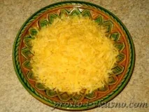 Салат Виноградне гроно з копченою куркою та фісташками салат