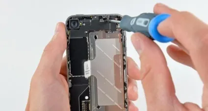 Як розібрати apple iphone 4