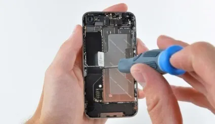 Як розібрати apple iphone 4