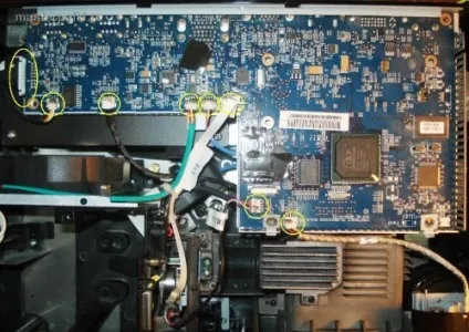 Як розібрати почистити dlp проектор acer dnx0811 від пилу (інструкція) Як розібрати почистити dlp проектор acer dnx0811 від пилу