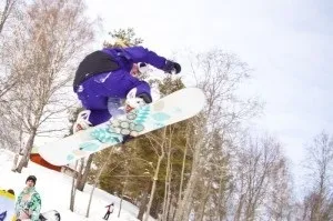 Як зробити air to fakie або nollie на сноуборді (сноуборді) Як зробити air to fakie або nollie на сноуборді