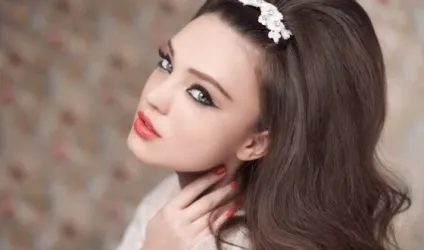 Як зробити гарний весільний макіяж, make- up для нареченої (весільний макіяж наречена свято карих блакитних сірих зелених очей рум'яна помада тіні підводка тон маскують правила нанесення стрази брюнетки блондинки стрілки на очах помилки нюанси) Як зробити гарний весільний макіяж, make- up для нареченої
