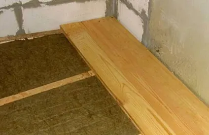 Як зробити чорнову підлогу в дерев'яному будинку своїми руками монтаж по дерев'яних балках, пристрій, (будинку) Як зробити чорнову підлогу в дерев'яному будинку своїми руками монтаж по дерев'яних балках, пристрій,