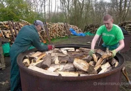 Як зробити деревне вугілля своїми руками (своїми) Як зробити деревне вугілля своїми руками
