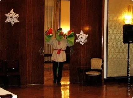 Як зробити маску змія Горинича (3 голови) своїми руками будинку