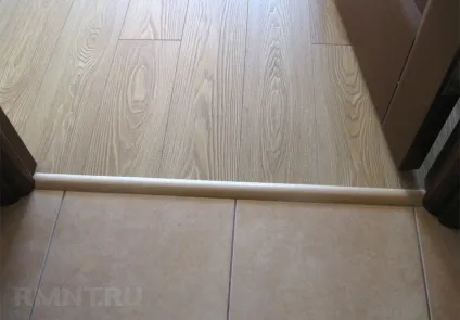 Як зробити стик плитки, ламінату і інших підлогових покриттів (поріжок алюмінієвий) Як зробити стик плитки, ламінату і інших підлогових покриттів
