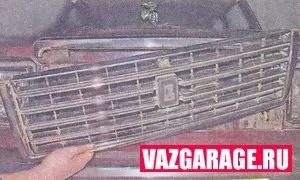 Як зняти решітку радіатора ваз 2107 (торцевих) Як зняти решітку радіатора ваз 2107