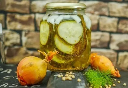 Як солити і маринувати огірки на зиму в банках (огірки) Як солити і маринувати огірки на зиму в банках