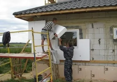 Як утеплити будинок з газосилікатних блоків зовні і зсередини 2 способи (зсередини) Як утеплити будинок з газосилікатних блоків зовні і зсередини 2 способи