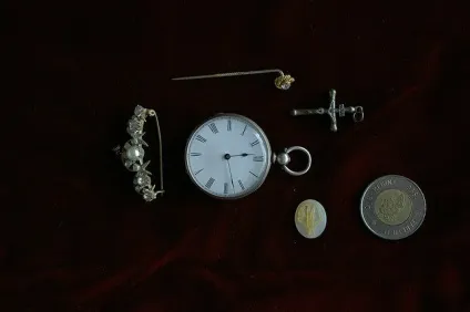 Як повернути срібним виробам колишній блиск чистка срібла в домашніх умовах (блиск) Як повернути срібним виробам колишній блиск чистка срібла в домашніх умовах