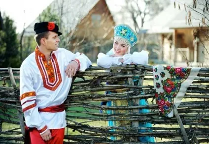 Як виглядає російське плаття (російське плаття) Як виглядає російське плаття