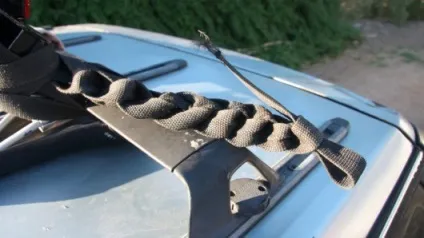 Як закріпити вантаж на даху автомобіля (вантаж даху автомобіля) Як закріпити вантаж на даху автомобіля