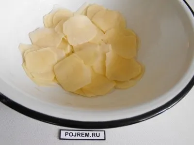 Картопляні чіпси в домашніх умовах - покроковий рецепт з фото як приготувати