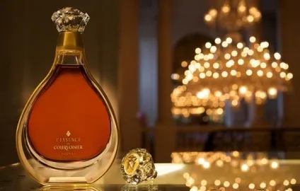 Коньяк Курвуазьє купити, courvoisier ціна (ціна) Коньяк Курвуазьє купити, courvoisier ціна
