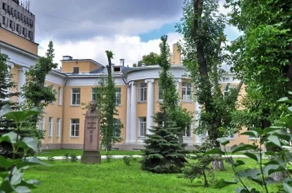 Корекція короткозорості в кращих клініках Москви, про хвороби очей (операція) Корекція короткозорості в кращих клініках Москви, про хвороби очей