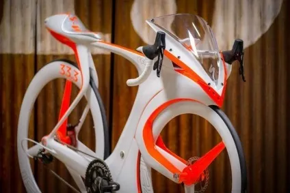 Креативний електровелосипед fuci від компанії specialized розроблений з порушенням всіх правил перегонів (specialized) Креативний електровелосипед fuci від компанії specialized розроблений з порушенням всіх правил гонок