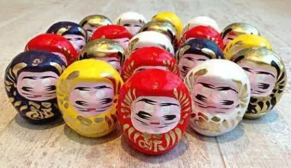 Лялька-неваляшка фото, опис