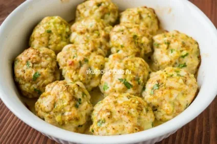 Курячі кульки в сирному соусі (курячі) Курячі кульки в сирному соусі