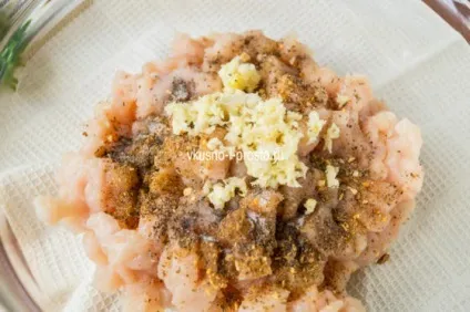 Курячі кульки в сирному соусі (курячі) Курячі кульки в сирному соусі