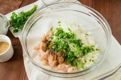 Курячі кульки в сирному соусі (соусі) Курячі кульки в сирному соусі