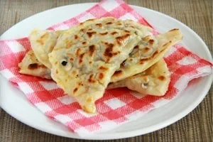 Кутаб рецепт приготування з сиром, м'ясом, зеленню і картоплею (фото і відео) (Кутаб рецепт фото як приготувати) Кутаб рецепт приготування з сиром, м'ясом, зеленню і картоплею (фото і відео)