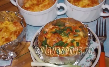 Курка з картоплею в духовці у фользі (порційна) (готую таке блюдо) Курка з картоплею в духовці у фользі (порційна)