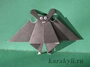 Летюча миша - просте орігамі для малюків, каракулі