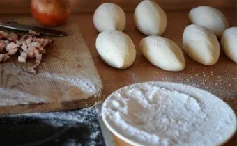 Кращі рецепти смачних цепелінів (цепеліни м'ясом рецепт домашніх умовах другі страви картоплі) Кращі рецепти смачних цепелінів