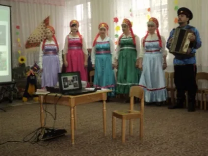 Майстер-клас з пошиття «український народний жіночий сарафан» (ранній розвиток) Майстер-клас з пошиття «український народний жіночий сарафан»