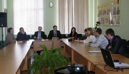 Медпрацівники останніми дізналися про об'єднання лікарень, або до чого призведе реорганізація (об'єднання) Медпрацівники останніми дізналися про об'єднання лікарень, або до чого призведе реорганізація