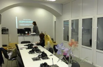 Методика навчання усного перекладу на мовних факультетах практичні рекомендації фахівців (може виступати викладач) Методика навчання усного перекладу на мовних факультетах практичні рекомендації фахівців